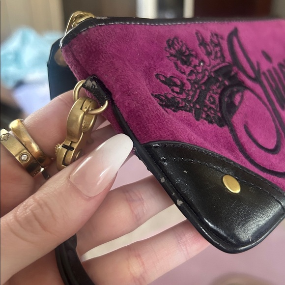 Juicy Couture vintage Magenta Wristlet - Picture 4 of 6